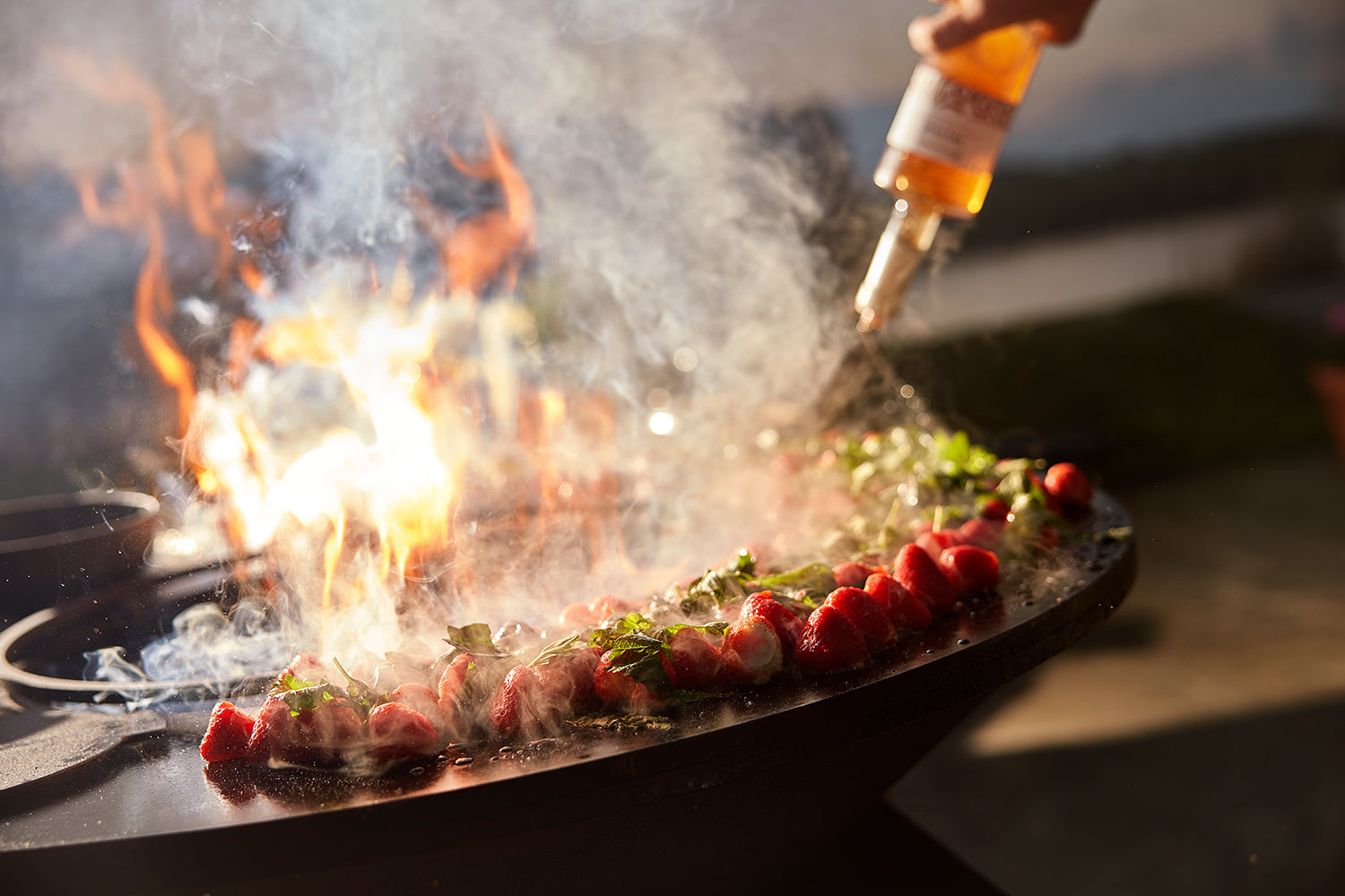 Classic+ Black 100 Grill Feuerplatte inkl. Zubehörbundle